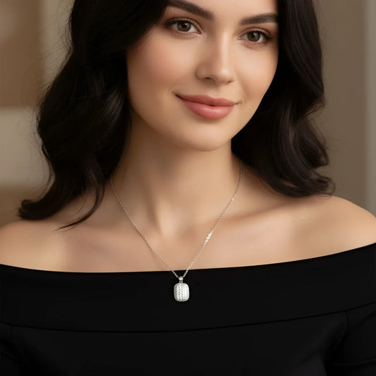 Collana con Pendente Rettangolare Pavé in Oro - collana pendente d’argento