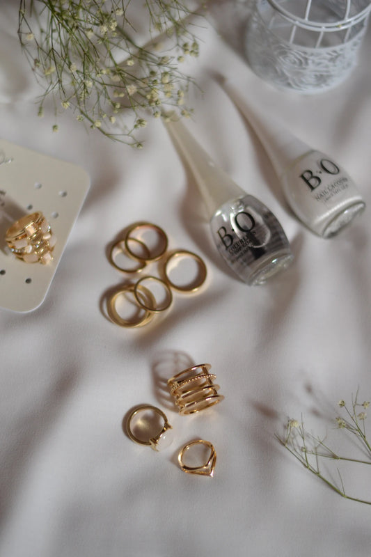 Accessori Essenziali Che Ogni Donna Dovrebbe Possedere