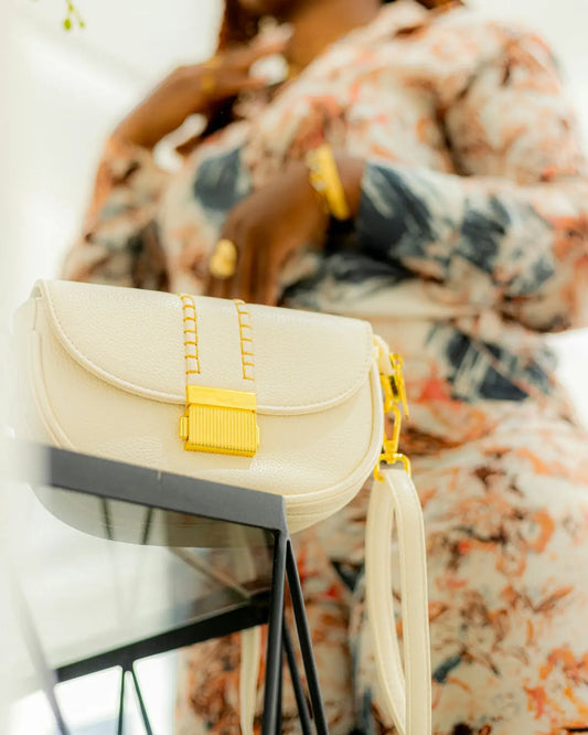 Women’s Bags and Handbags Online Discover the Borse Quadrate Rigide Trend