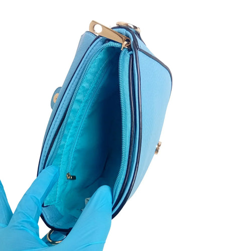 Leather crossbody bag with gold-tone buckle MS-2818 - Stile Donna Bags