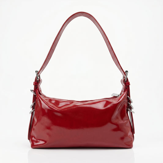 Borsa a tracolla Coconuda in pelle verniciata rossa con catena argentata by Stile Donna Bags