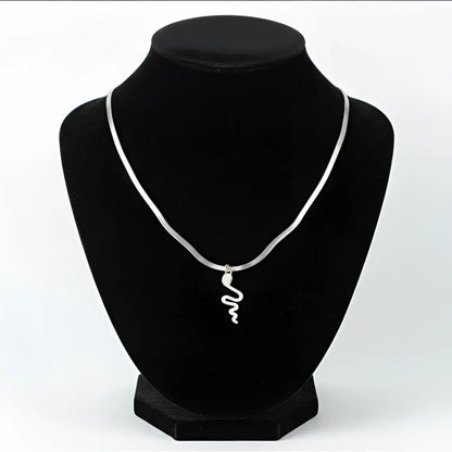 Collana Minimalista con Ciondolo Serpente di Cristallo - collana serpente d’argento