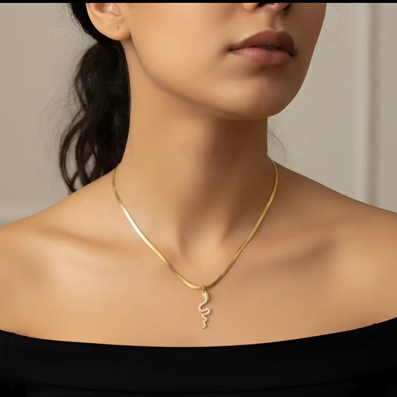 Minimalist Crystal Snake Pendant Necklace - Gold - gold snake-shaped pendant