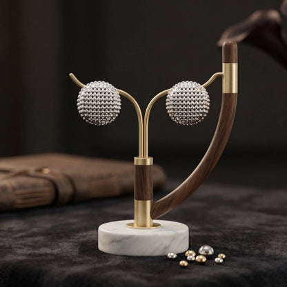 Orecchini a Perno Tondi con Texture Argentata - elegante supporto pallina