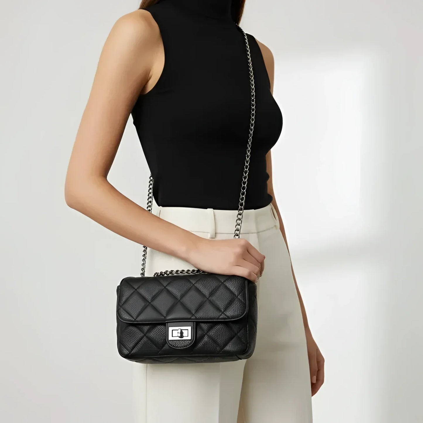 Pouch Clutch Bag in Ecopelle con Catena - borsa tracolla pelle