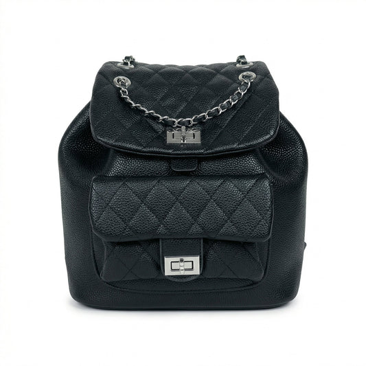 Zaino trapuntato nero in pelle con dettaglio a catena colore argento elegante stile donna bag